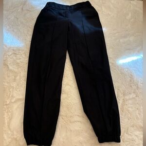 Lululemon women’s trousers
